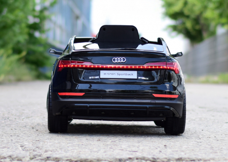 Masinuta electrica copii, 4x4, Audi E-tron Sportback, 12V 140W, culoare neagra [5]