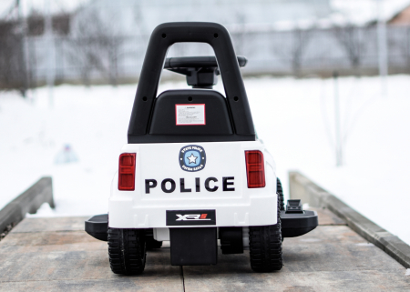 Masinuta electrica de politie Kinderauto Police 30W 6V cu megafon si music player, bluetooth, culoare Alb [4]