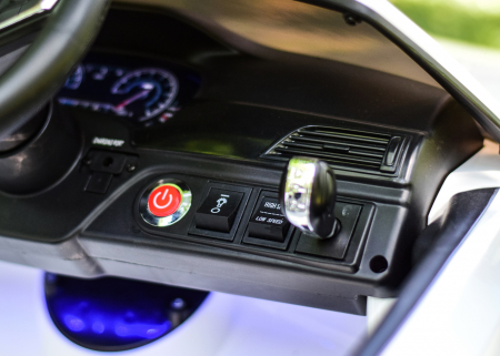 Masinuta electrica Bmw M5 Competition pentru copii 2-7 ani [13]