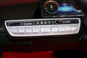 Masinuta electrica Mercedes EQC400 70W 12V STANDARD #Rosu [8]