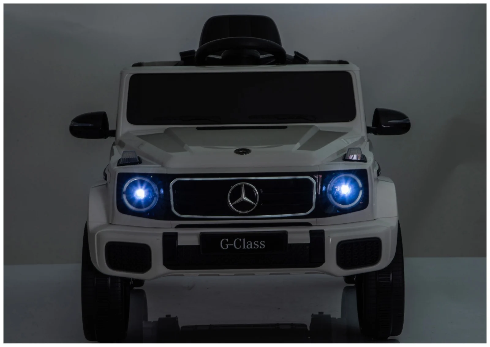 Masinuta electrica pentru copii 2-5 ani Mercedes G580 4x4, 140W 12V 7Ah, premium, culoare alba [13]