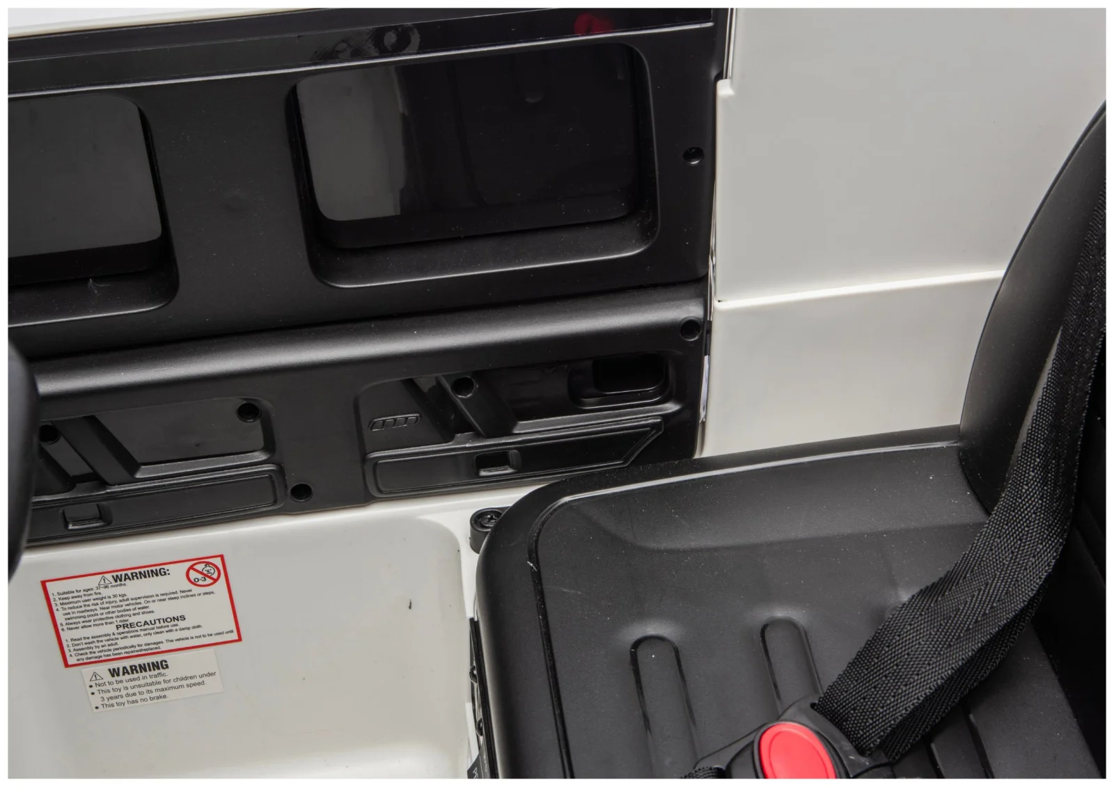 Masinuta electrica pentru copii 2-5 ani Mercedes G580 4x4, 140W 12V 7Ah, premium, culoare alba [11]