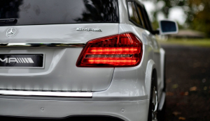 Masinuta electrica Mercedes GLS63 AMG 4x4 PREMIUM 24V #Alb [10]