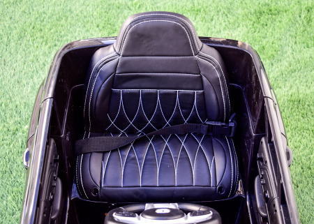 Masinuta electrica Mercedes M-class 4x4 140W 12V, scaun tapitat, culoare Negru [11]