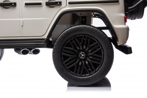 Masinuta electrica pentru 2 copii Mercedes G63, 4x4, 800W [11]