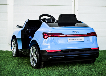 Masinuta electrica pentru copii Audi E-tron Sportback 4x4 12V 140W culoare Albastru [5]