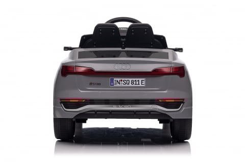Masinuta electrica pentru copii, Audi SQ8 [24]