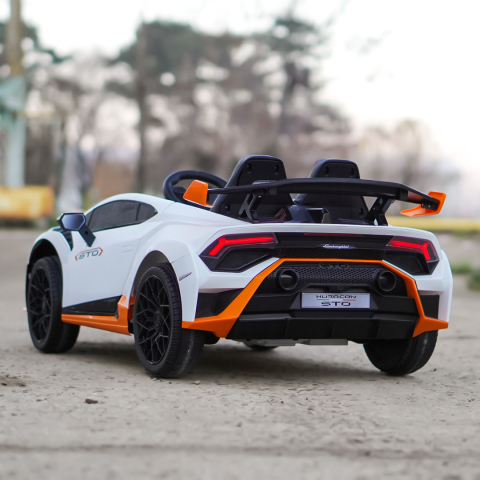 Masinuta electrica pentru copii Lamborghini Huracan STO 12V 80W Premium, alb [8]