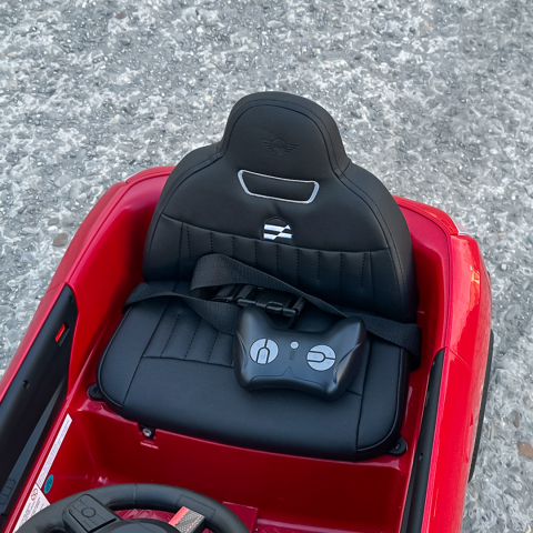 Cadoul ideal, masinuta electrica pentru copii Mini COOPER premium [12]