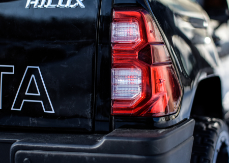 Masinuta electrica Toyota Hilux, noul model, 4x4 180W 12V 14Ah PREMIUM, culoare Negru [9]