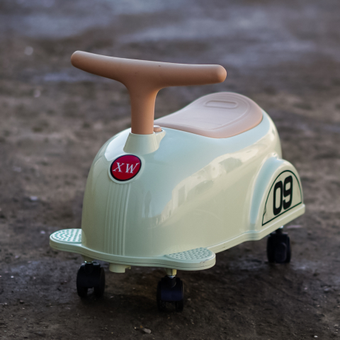 Masinuta premergator fara pedale, Kinderauto BabyCar, verde [7]