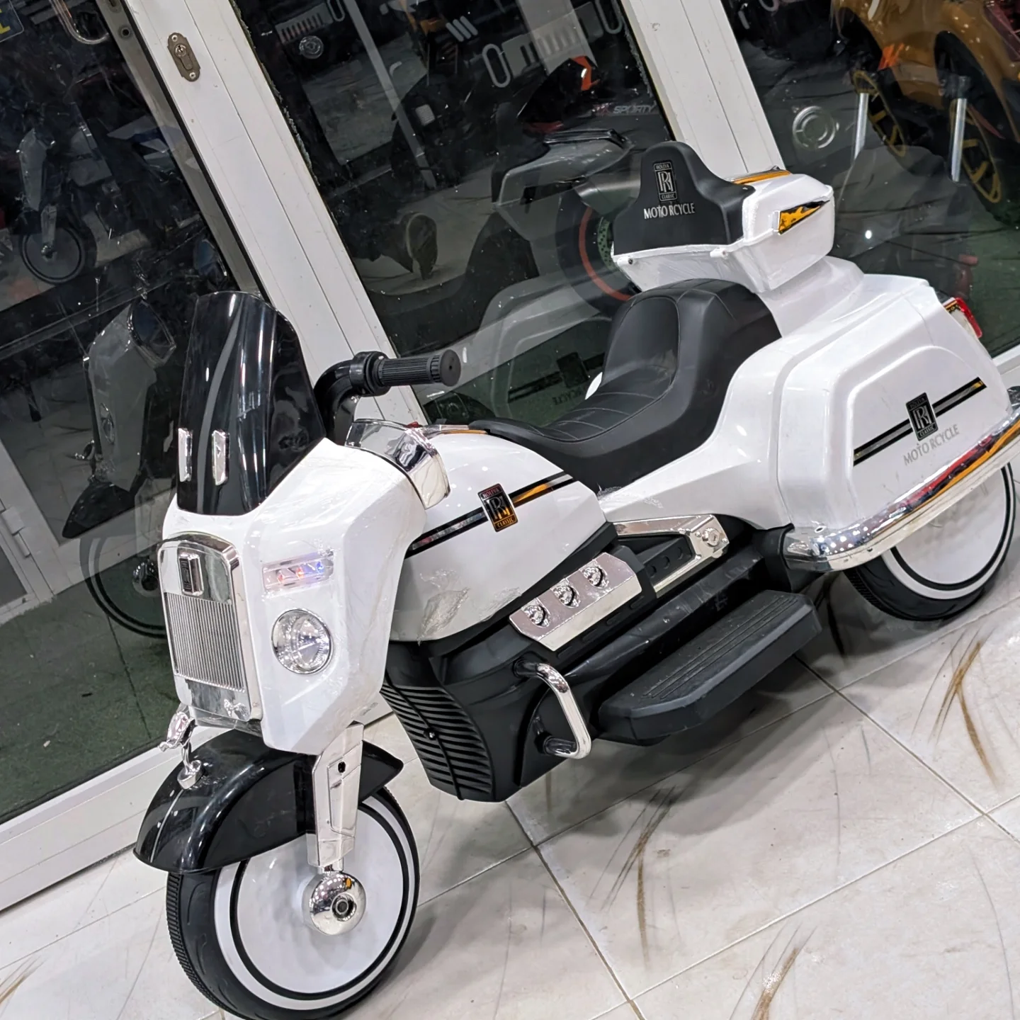 Motocicleta Chopper Royce copii, 80W, 12V, alb [2]