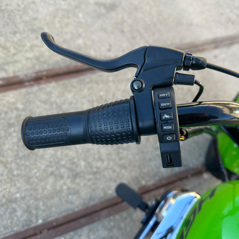 Motocicleta pentru copii intre 5 si 9 ani, Kinderauto Old School, 300W, 24V, cu roti gonflabile, scaun tapitat, premium, verde [15]