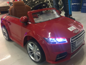 Masinuta electrica premium Audi TTS pentru copii, rosie [4]