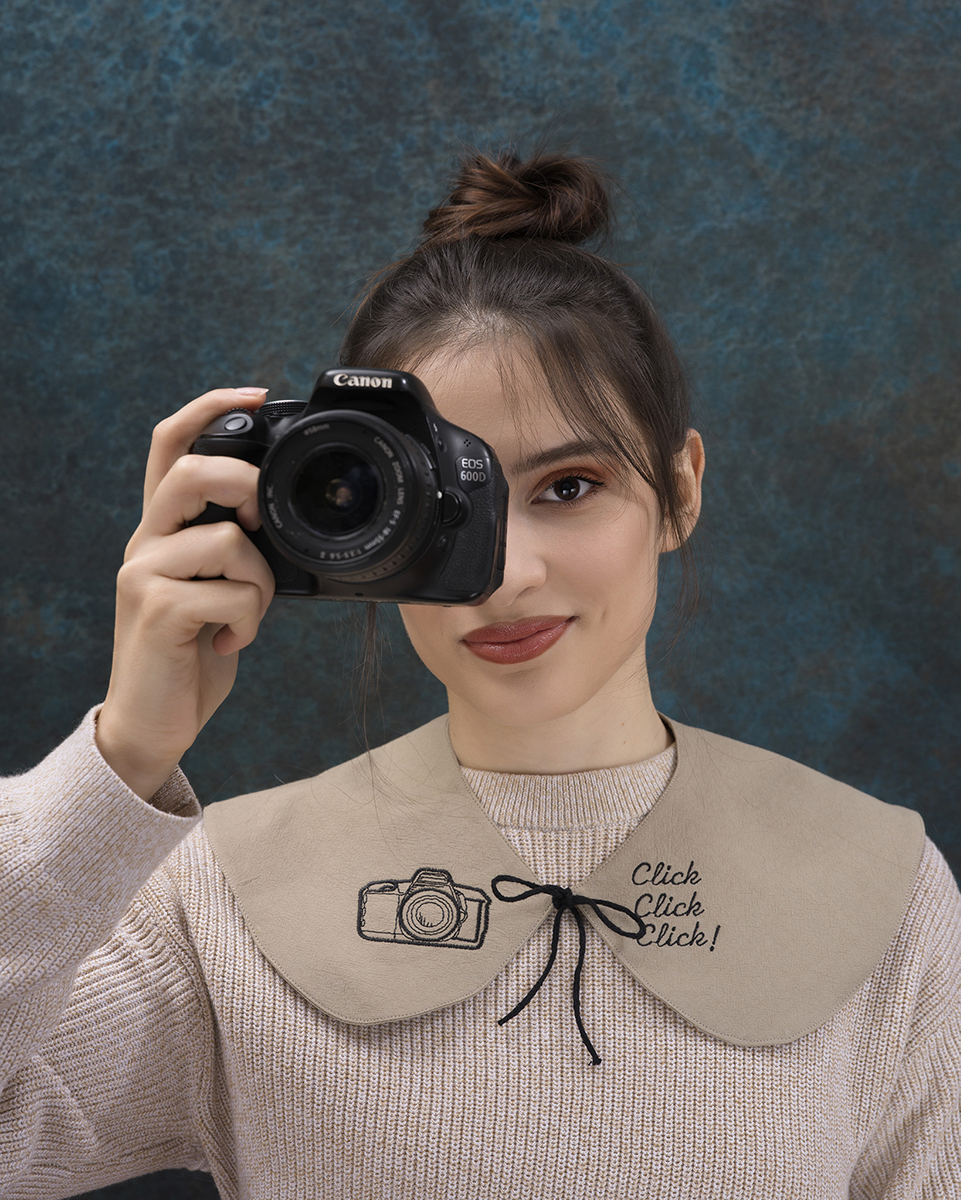 Guler detasabil,culoare bej, broderie cu aparat foto [2]