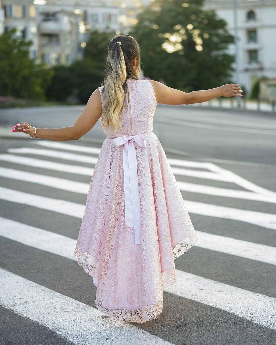 Rochie femei, eleganta,fusta asimetrica, din dantela, culoare roz [2]