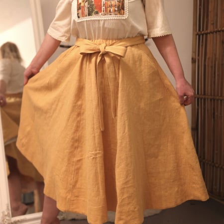 Fuste - Fustă elegantă midi, pentru femei, model clasic, culoare galbenă, Pretty in Yellow - Kitisimo®