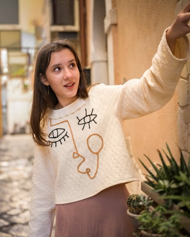 Bluze - Bluză damă, din muselina, cu mâneci lungi, culoare natur, cu aplicatii lineart