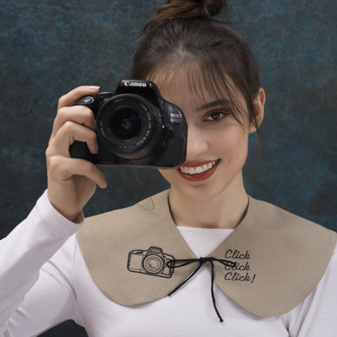 Guler detasabil - Guler detasabil,culoare bej, broderie cu aparat foto