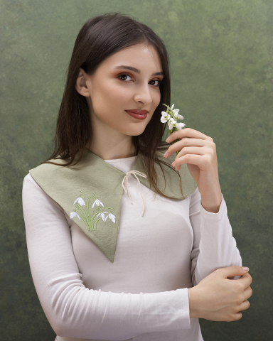 Guler detasabil - Guler detasabil, brodat, olive, broderie cu ghiocei, se leaga cu snur, asimetric