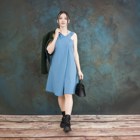 Rochie in forma de A, cu bretele [2]
