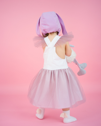 Rochie iepuras, culoare alb si lila, urechi cu iepuras, fustita cu tulle, volane din tulle pe bretele [1]