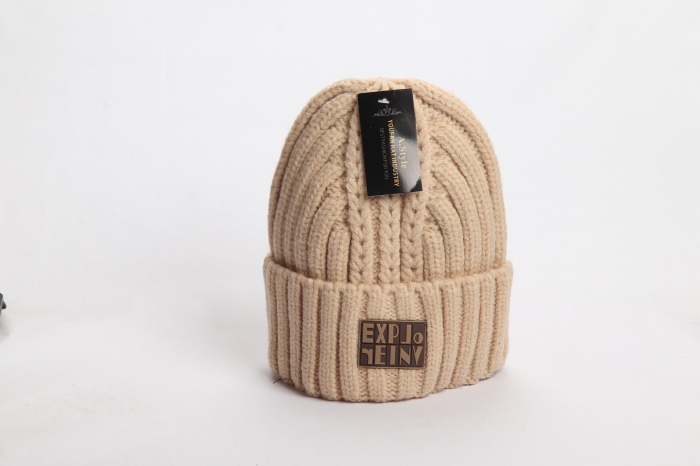 ШАПКА ЖЕНСКАЯ [1]