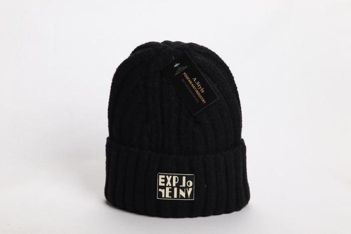 ШАПКА ЖЕНСКАЯ [1]