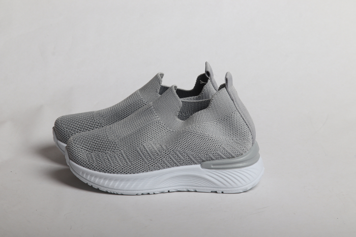 КРОССОВКИ НА ДЕВОЧКУ [2]