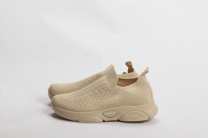 КРОССОВКИ НА ДЕВОЧКУ [2]