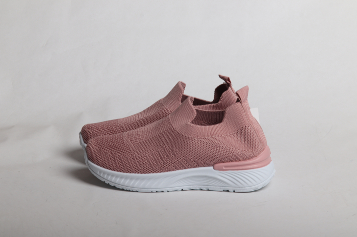 КРОССОВКИ НА ДЕВОЧКУ [2]