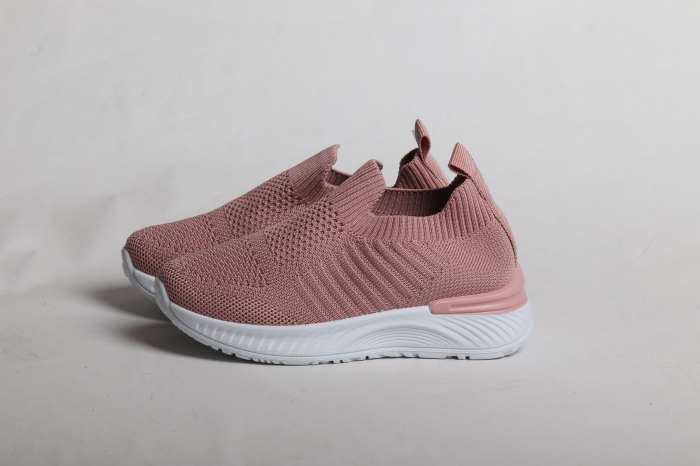 КРОССОВКИ НА ДЕВОЧКУ [2]