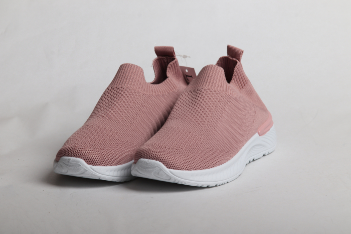 КРОССОВКИ НА ДЕВОЧКУ [3]