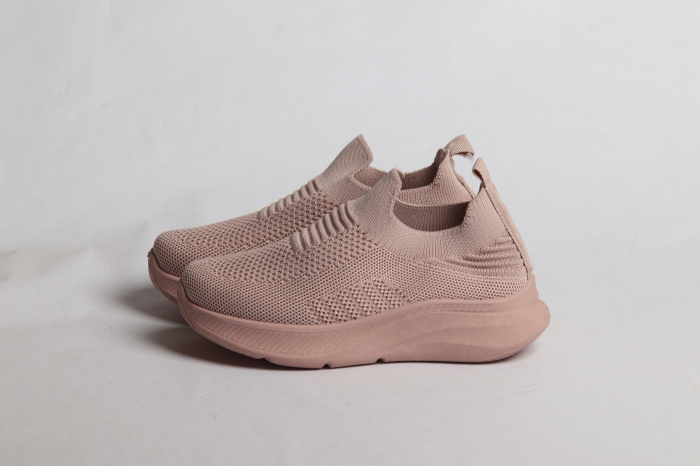 КРОССОВКИ НА ДЕВОЧКУ [2]