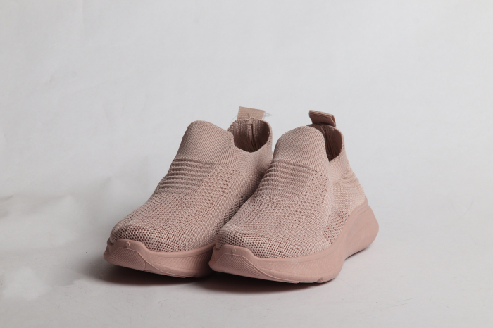 КРОССОВКИ НА ДЕВОЧКУ [3]