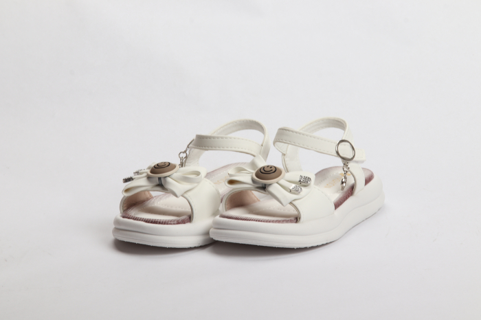 БОСОНОЖКИ НА ДЕВОЧКУ [3]