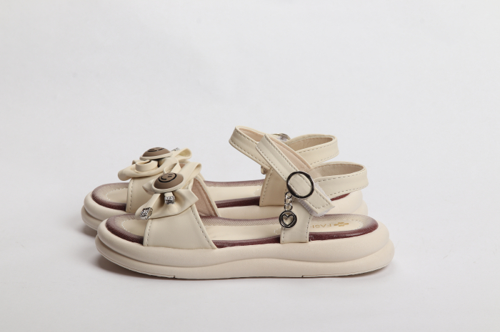 БОСОНОЖКИ НА ДЕВОЧКУ [2]