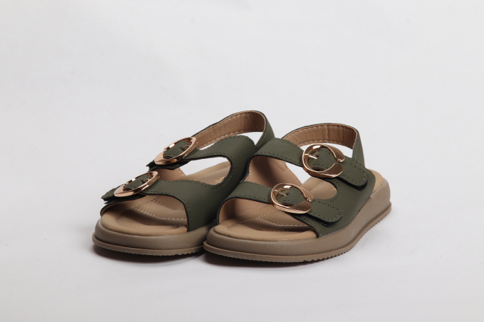 БОСОНОЖКИ НА ДЕВОЧКУ [3]