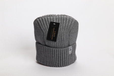 CACIULI - ШАПКА ЖЕНСКАЯ