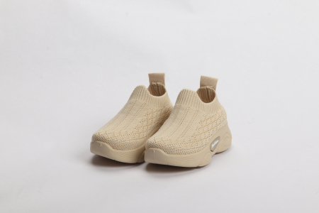 КРОССОВКИ НА ДЕВОЧКУ [2]