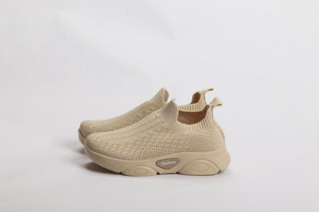 КРОССОВКИ НА ДЕВОЧКУ [1]