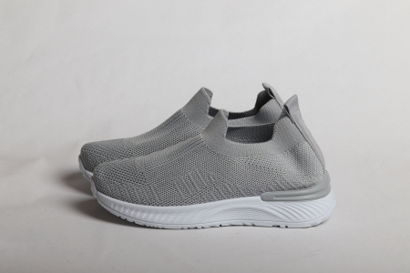 КРОССОВКИ НА ДЕВОЧКУ [1]