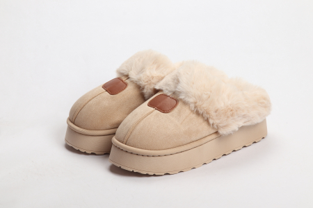 GHETE / BOCANCI / BOTINE - PAPUCI FEMEIE