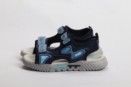 БОСОНОЖКИ НА МАЛЬЧИКА [1]