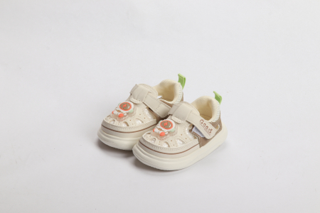 МАЛЬЧИКИ - БОСОНОЖКИ НА МАЛЬЧИКА