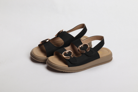 ДЕТИ - БОСОНОЖКИ НА ДЕВОЧКУ