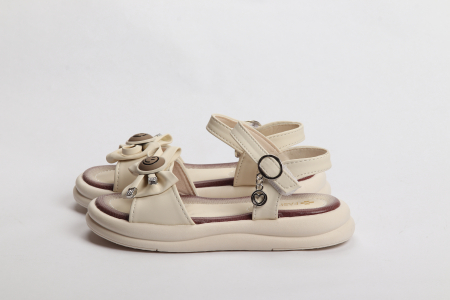 БОСОНОЖКИ НА ДЕВОЧКУ [1]