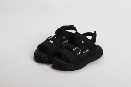 ДЕТИ - БОСОНОЖКИ НА ДЕВОЧКУ