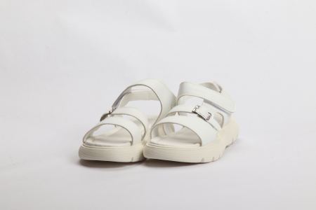 БОСОНОЖКИ НА ДЕВОЧКУ [2]