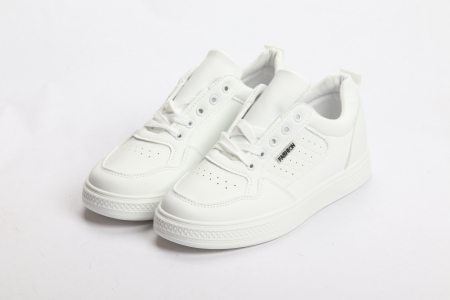 FEMEI - TENISI FEMEIE